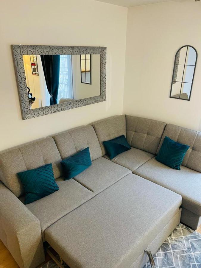 Appartement Place Toscane เซร์ริส ภายนอก รูปภาพ